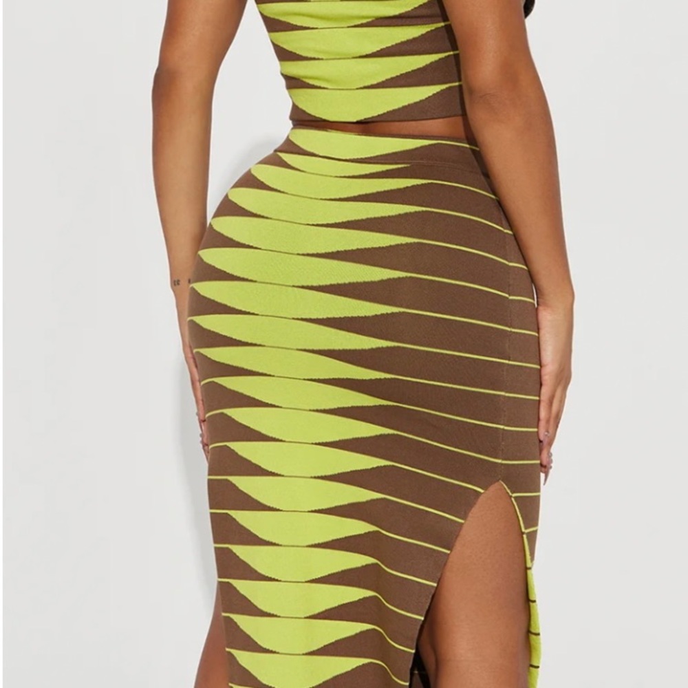 Crop top skirt set / lime